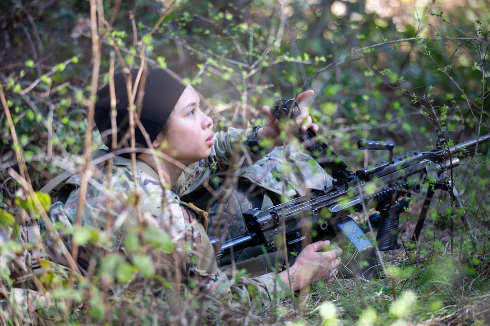 Army ROTC cadets conduct Lute Paratus field training exercise