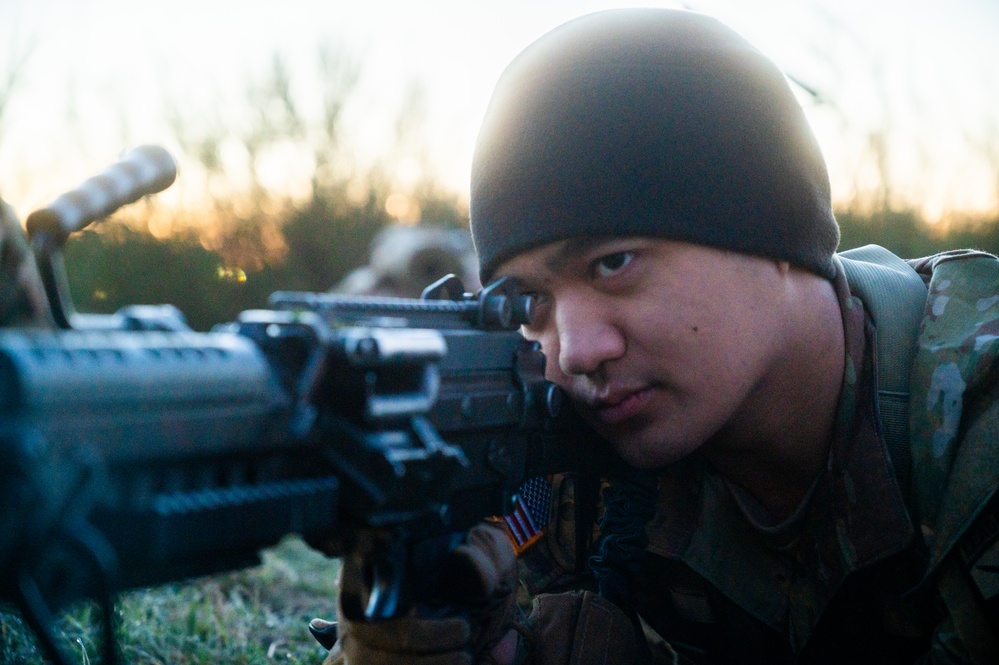Pacific Lutheran University ROTC Cadets train at JBLM for Lute Paratus