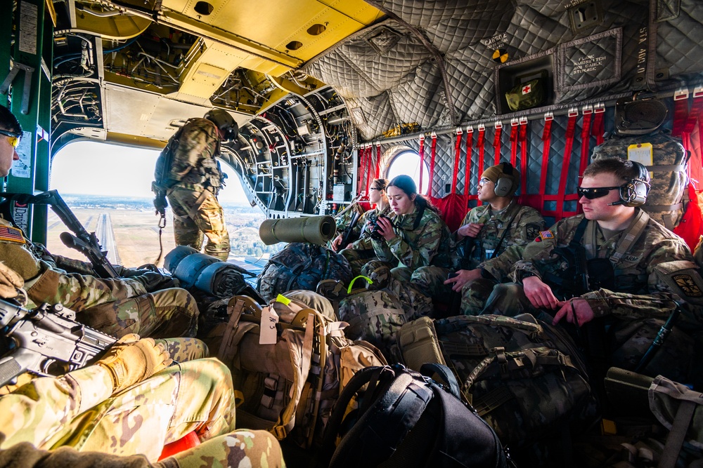 Pacific Lutheran University ROTC Cadets train at JBLM for Lute Paratus