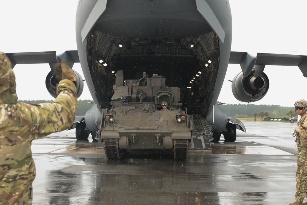 Soldiers and Airmen work together during Swamp Avenger 2024