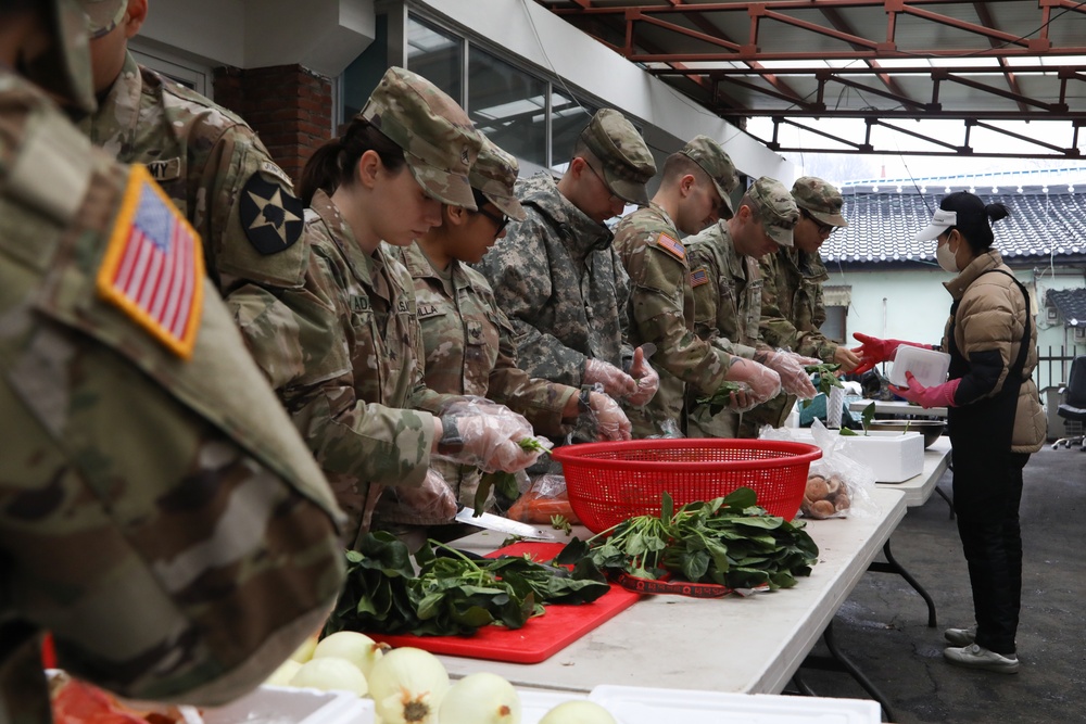 PTP Dongducheon Chapter and Camp Casey BOSS host community soup kitchen event
