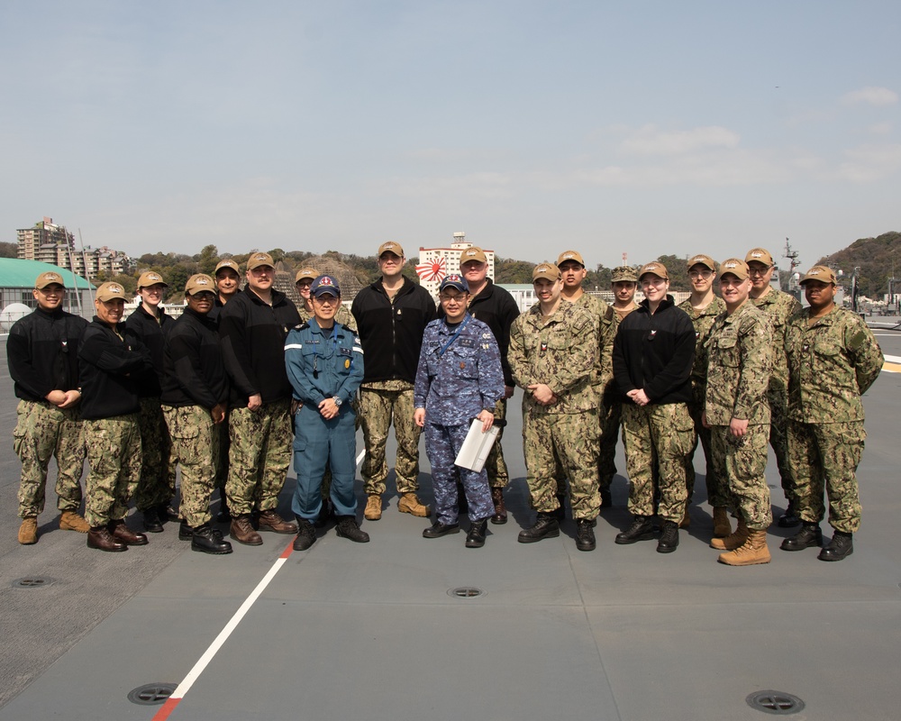 USS Ronald Reagan (CVN 76) Sailors receive a tour on JS Izumo (DDH 183)