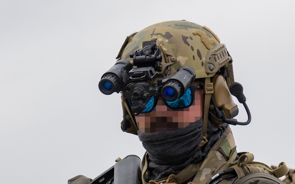 Navy SEALs Train with Croatian SOF at Sea