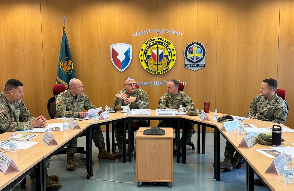 Army’s top 2 uniformed leaders in budget, fiscal management visit APS-2 worksite