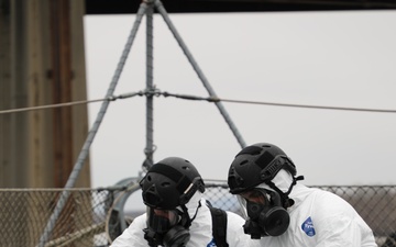 NY Guard Civil Support Team trains aboard ship