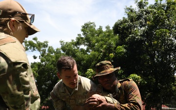 Wisconsin Air Guard conduct security training with Papua New Guinea counterparts