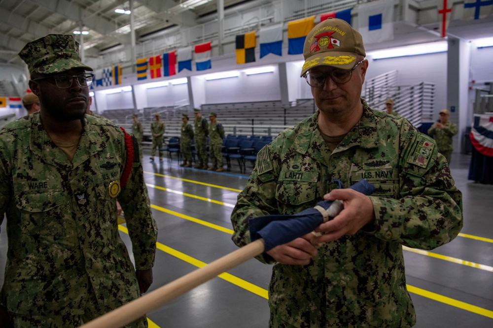 U.S. Naval Forces, Japan/Commander, Navy Region Japan Commissions Recruit Division