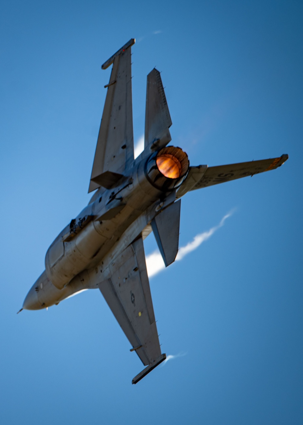 F-16 Viper Demonstration Team attends 2024 Heritage Flight Training Course