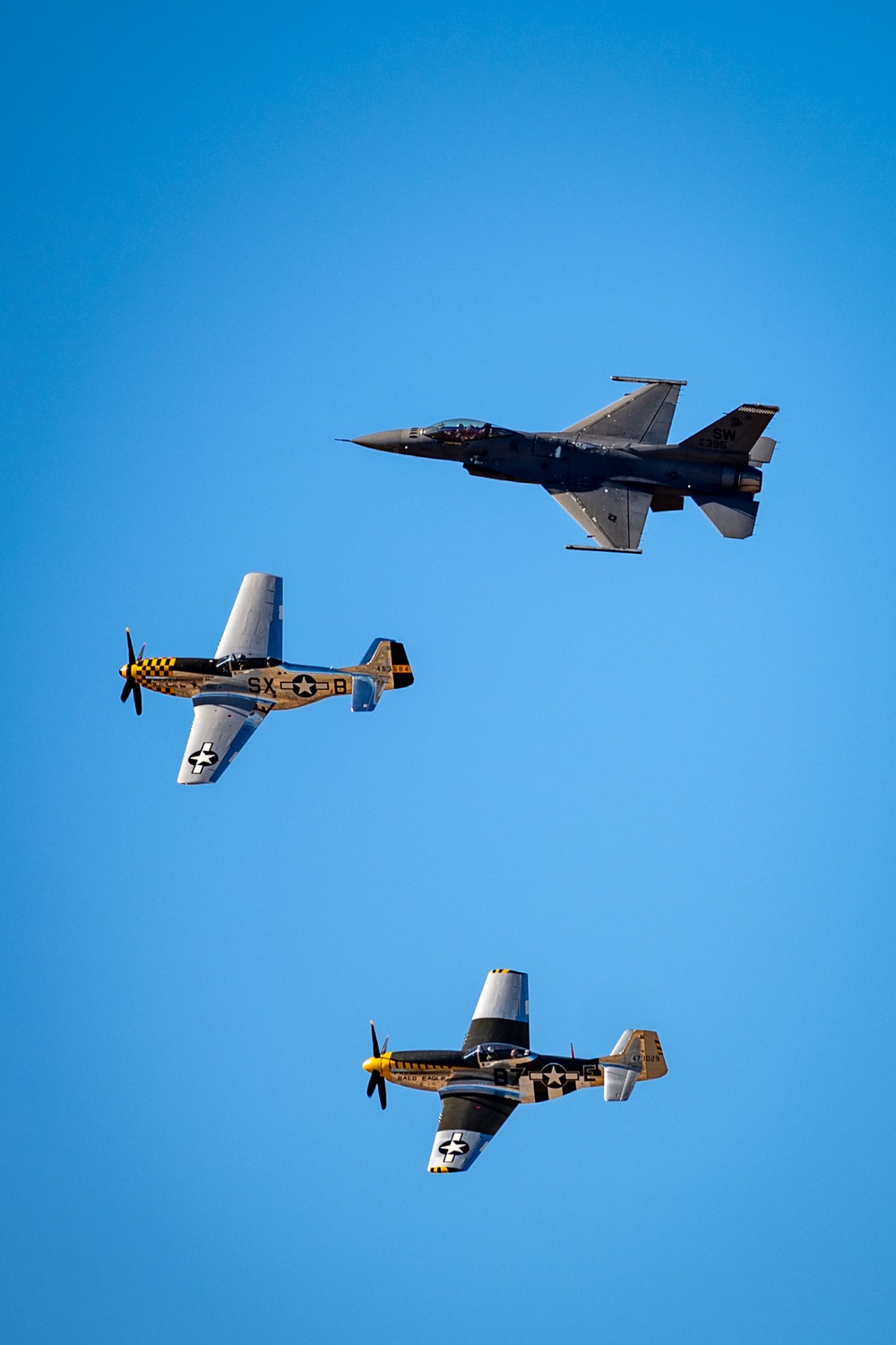 F-16 Viper Demonstration Team attends 2024 Heritage Flight Training Course