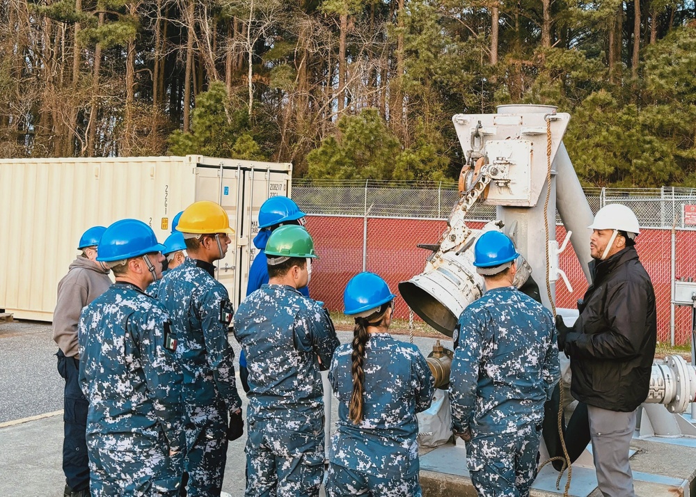 Mexican Navy Trains to Master Underway Replenishment Skills at Military Sealift Command Training Center