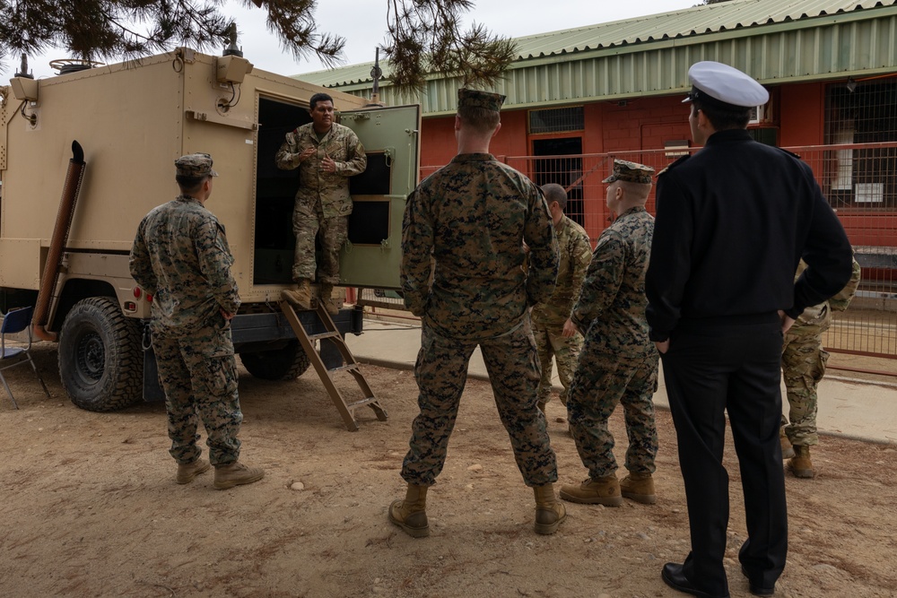 U.S. Marines with 25th Marine Regiment conduct an Amphibious Intelligence SMEE with Chilean Marines