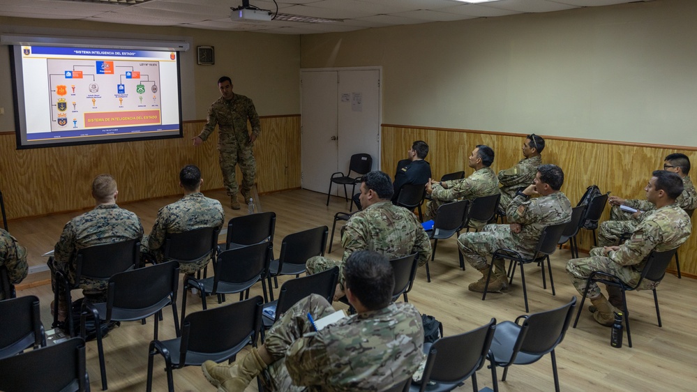 U.S. Marines with 25th Marine Regiment conduct an Amphibious Intelligence SMEE with Chilean Marines