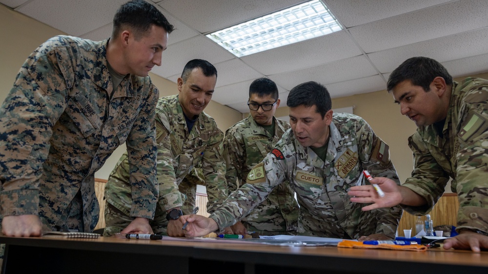 U.S. Marines with 25th Marine Regiment conduct an Amphibious Intelligence SMEE with Chilean Marines