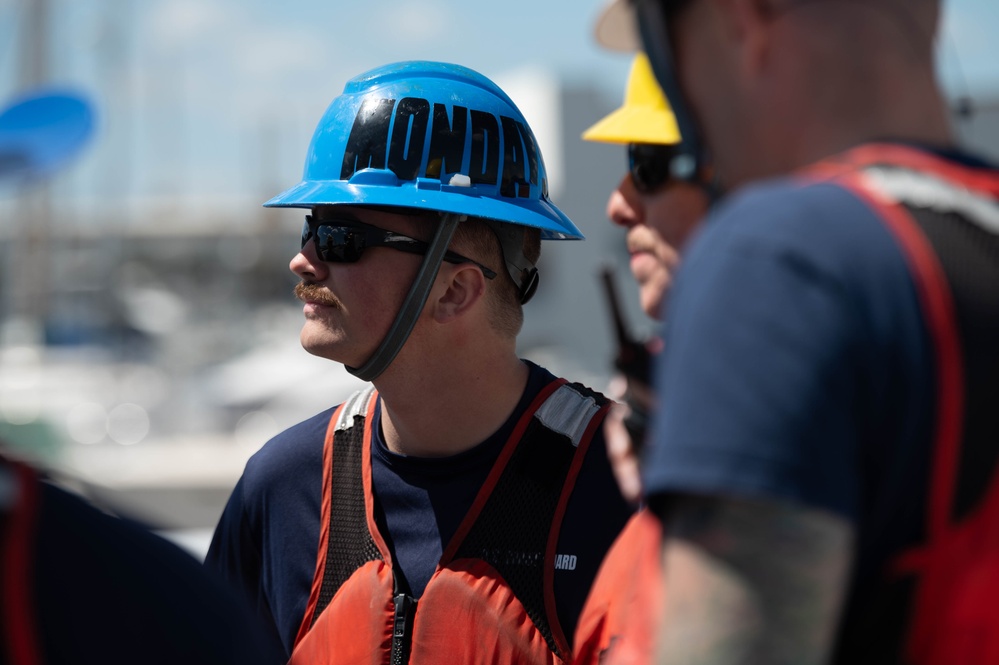 Murtha sets mooring stations