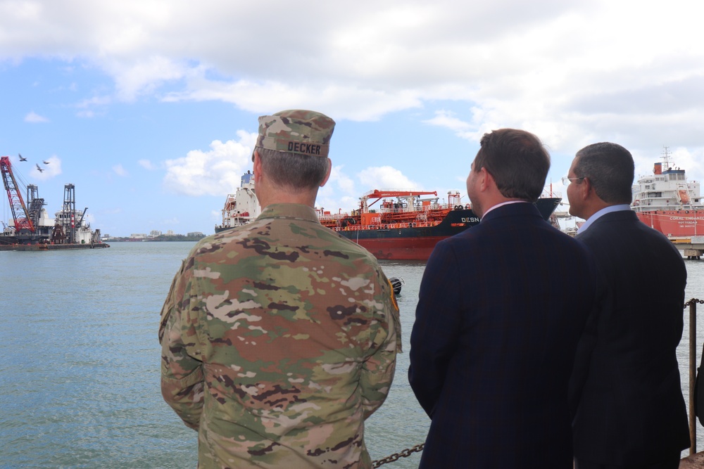 US Army Corps of Engineers Task Force Virgin Islands Puerto Rico Commander, Col. Charles L. Decker, Puerto Rico Ports Authority Executive Director, Joel Pizá, and Puerto Rico Governor, Pedro Pierluisi, watch the DV Avalon vessel