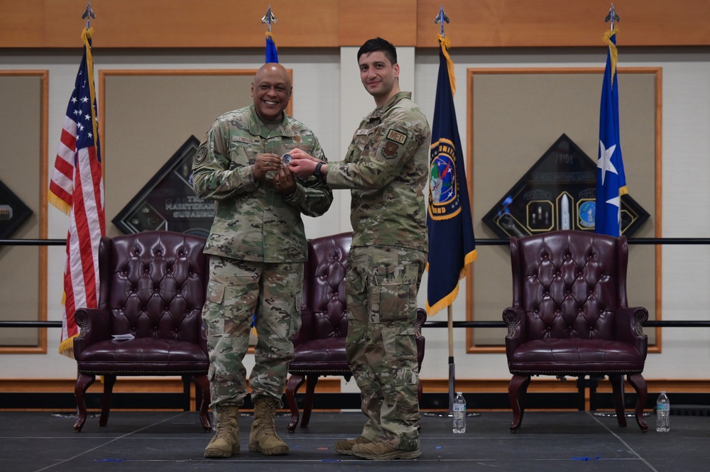 STRATCOM commander awards Omaha Trophy to Malmstrom AFB