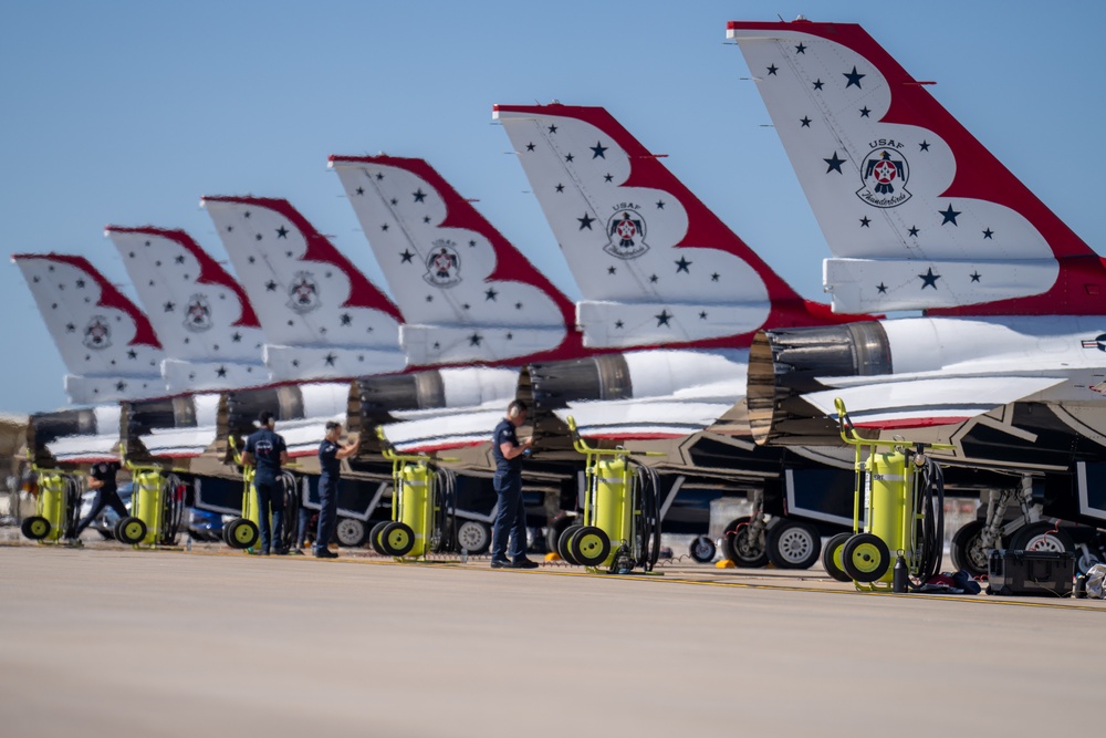 USAF Thunderbirds at the 2024 Great Texas Airshow