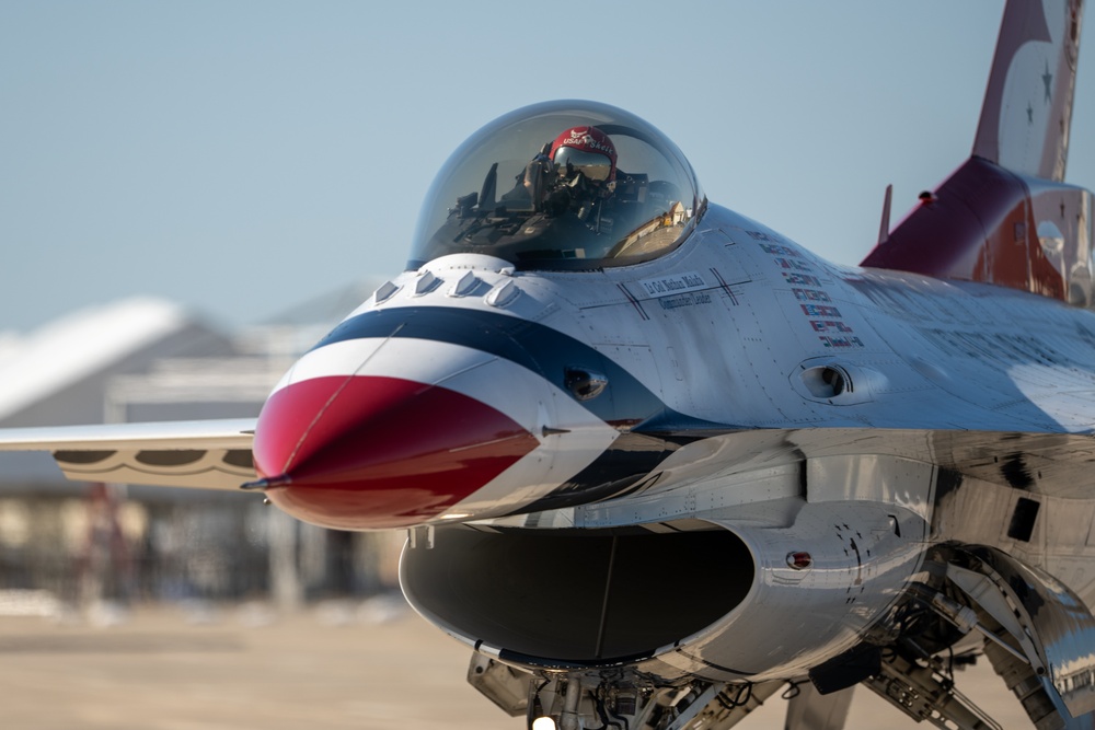 USAF Thunderbirds at the 2024 Great Texas Airshow