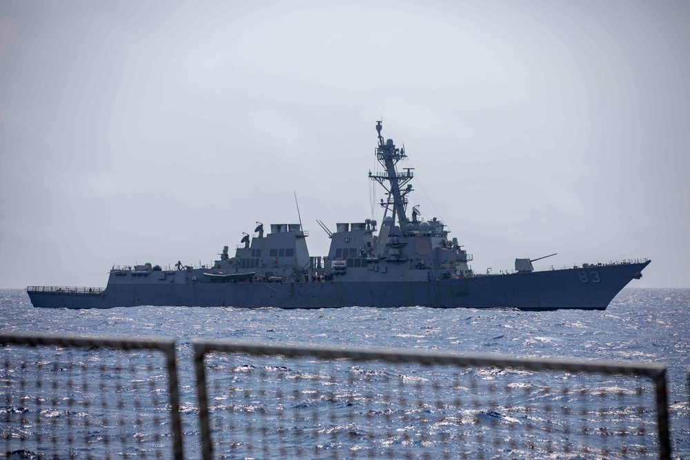 USS Ralph Johnson Conducts Personnel Transfer