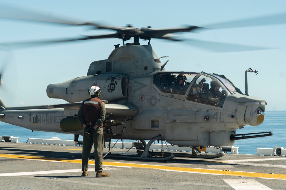 Australian Pilot Flies with the 15th MEU