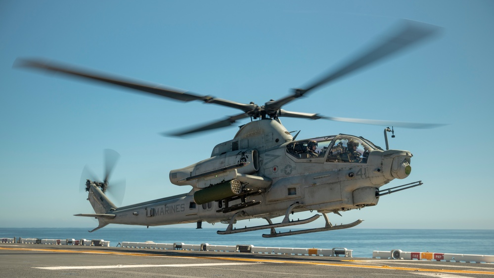 Australian Pilot Flies with the 15th MEU