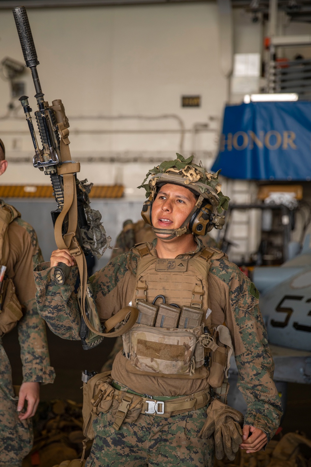 BLT 1/5 Conducts Shore-to-Ship Movement to USS Boxer