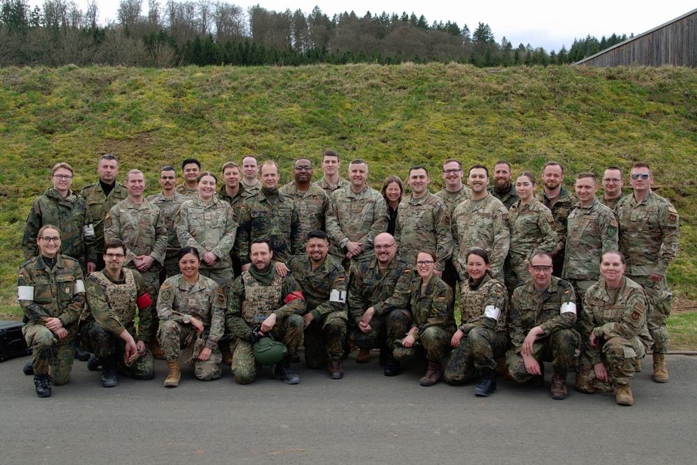 Sabers receive the Schützenschnur