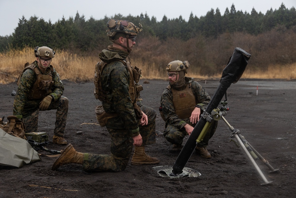 Weapons Co, BLT 1/1 conduct mortar range