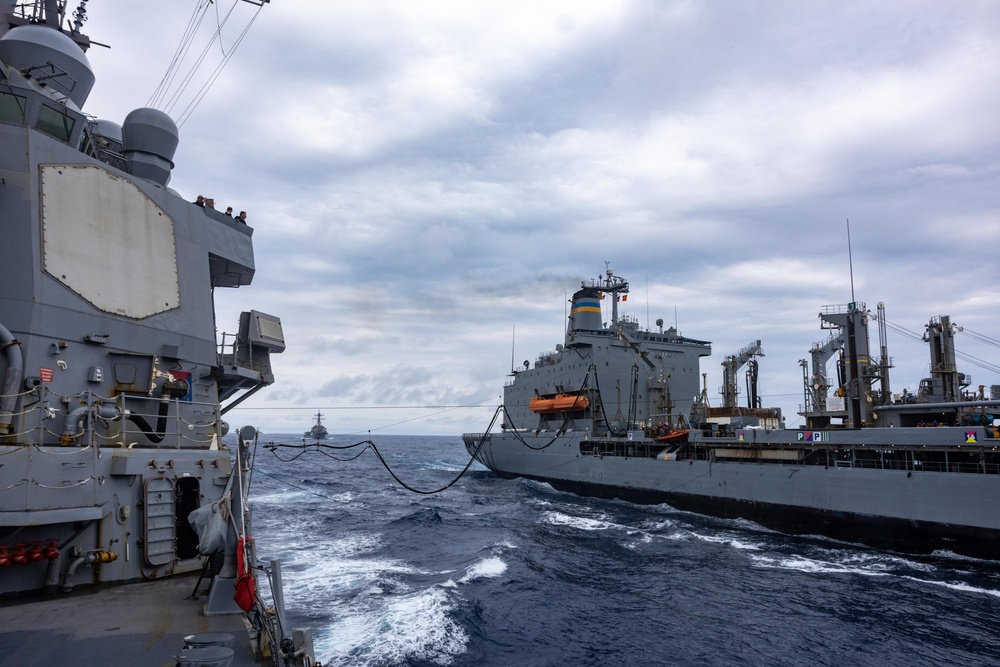 USS Higgins RAS with USNS Yukon