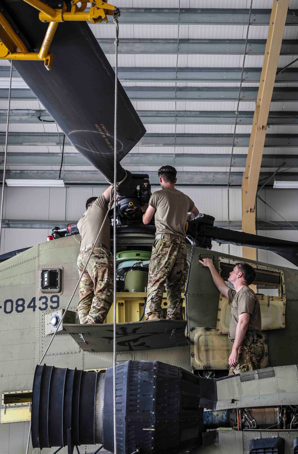 CH-47 Chinook Maintenance