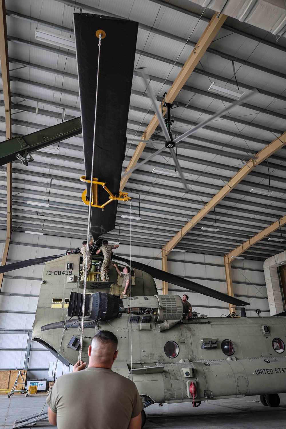 CH-47 Chinook Maintenance