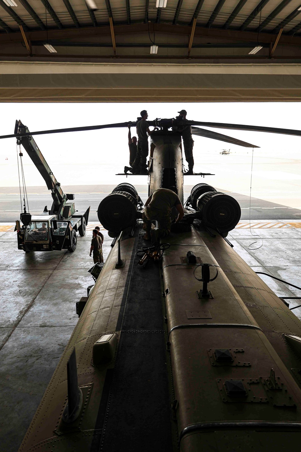 CH-47 Chinook Maintenance