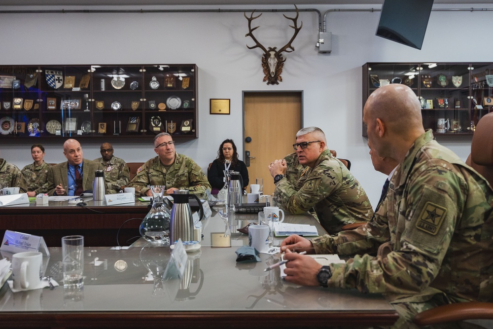 DVIDS - Images - Lt. Gen. Chamberlain Visits 7ATC [Image 3 of 5]