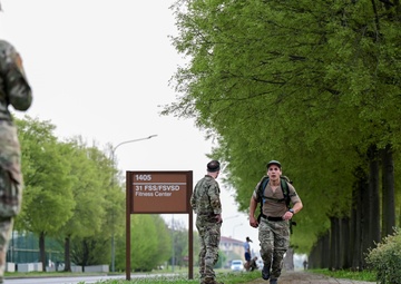 Aviano AB hosts the Norwegian Foot March for the first time