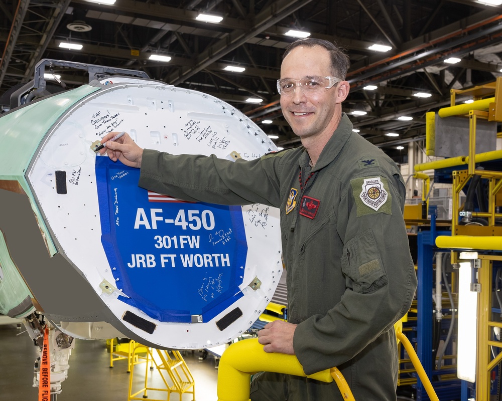 Forging air dominance: AFRC commander signs first F-35 Bulkhead slated for 301 FW