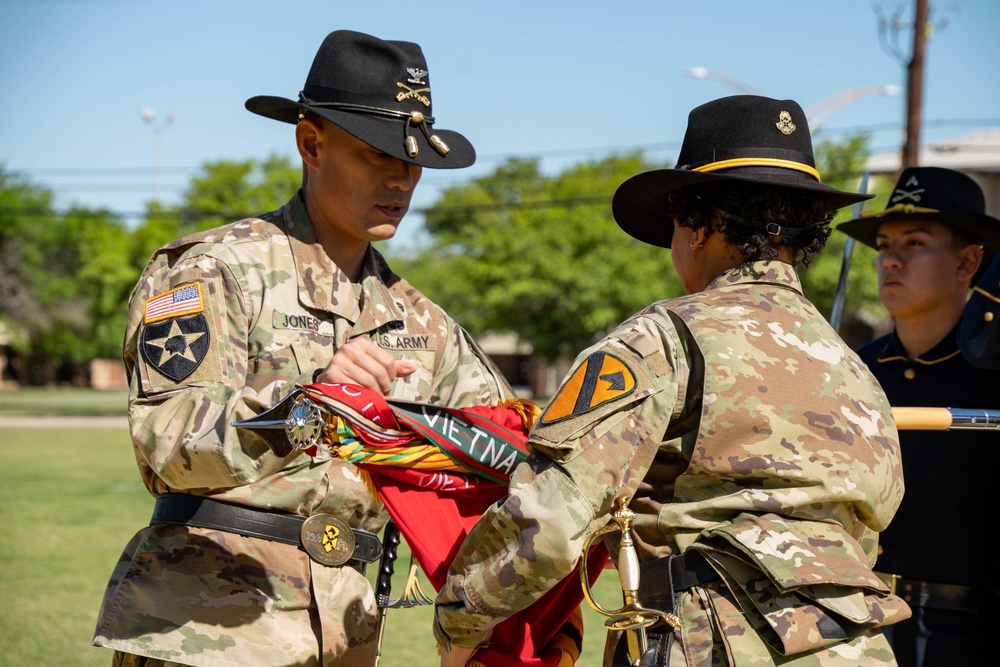 1st Cavalry Division Sustainment Brigade Conducts Color Casing Ceremony