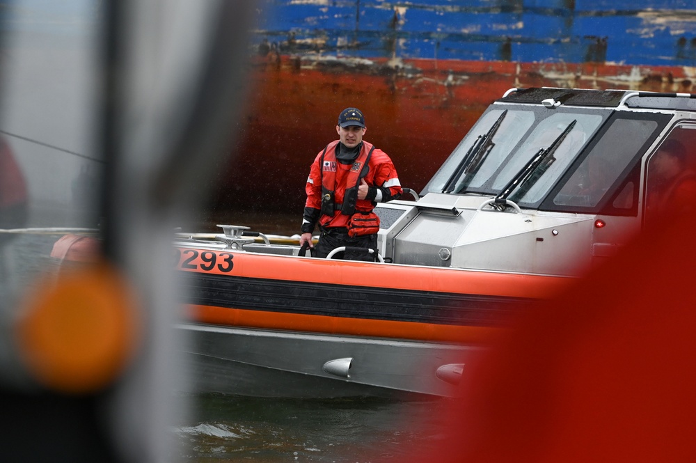 U.S. Coast Guard Key Bridge Response 2024 responders