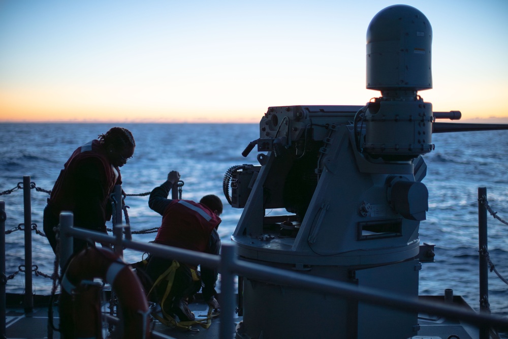 DVIDS - Images - Gunner’s Mates prepare and fire MK-38 25mm gun.