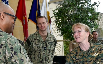Devil Dog Top Doc visits Naval Hospital Bremerton team