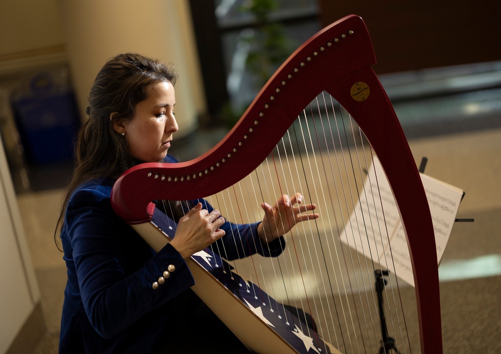 Harpist Plays for Cancer Patients at Walter Reed