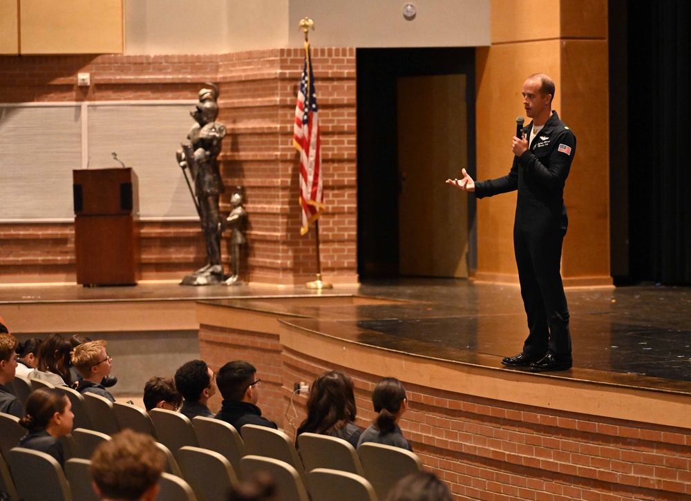 Thunderbirds Pilots Visit Steele High School