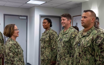 CNO visits Navy Closure Task Force – Red Hill