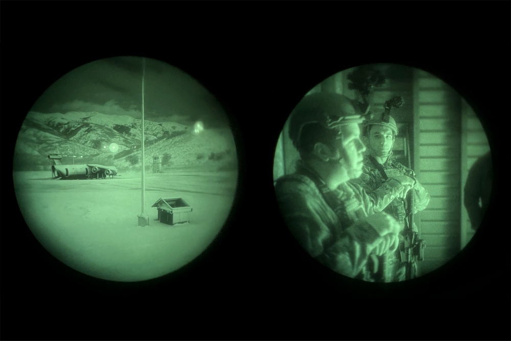 419th Security Forces Squadron demonstrates night optical device proficiency