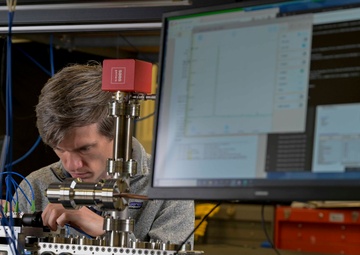 NRL Charters Navy’s Quantum Inertial Navigation Path To Reduce Drift