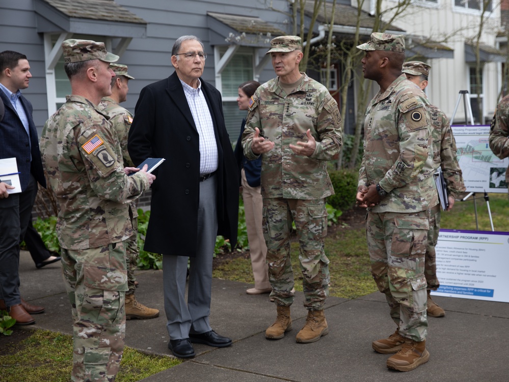 CSA Gen. Randy A. George and SMA Michael Weimer visit Joint Base Lewis-McChord