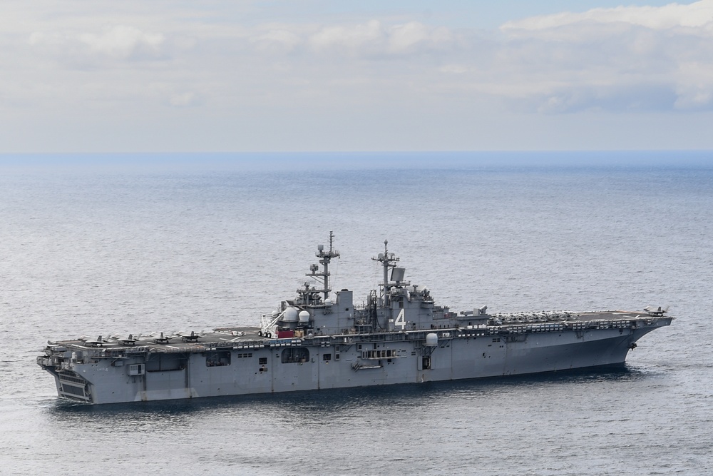 Boxer Steams in the Pacific Ocean