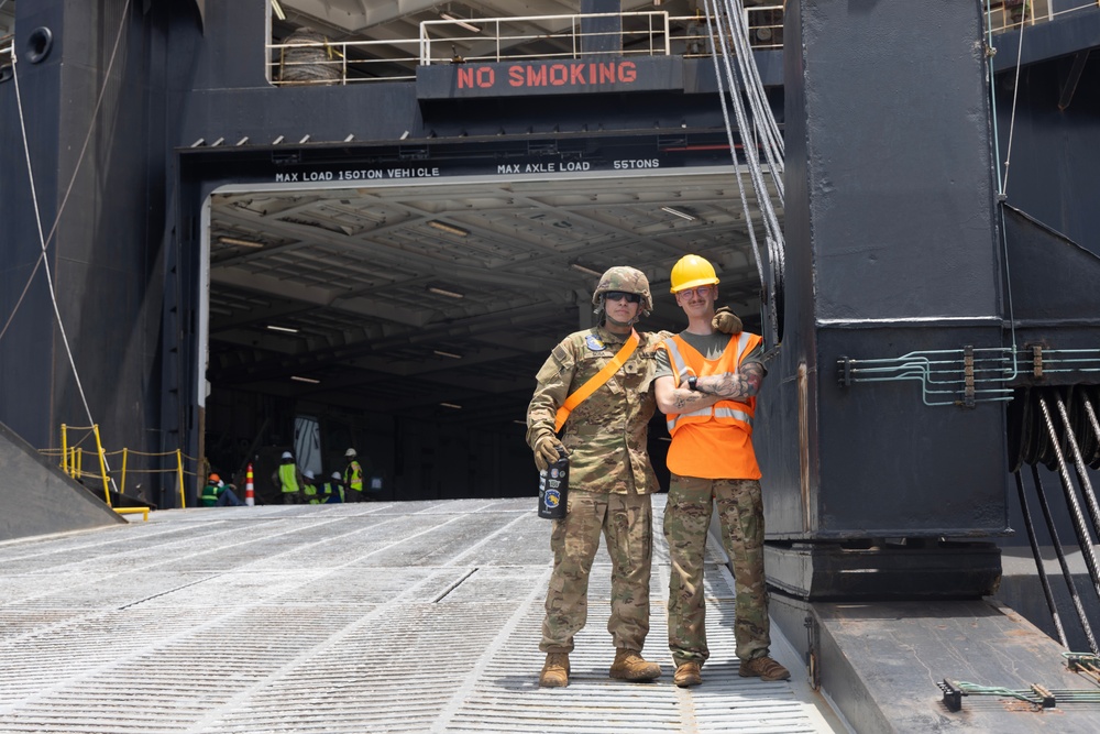 25th ID Soldiers Conduct Port Ops in Support of Salaknib 24