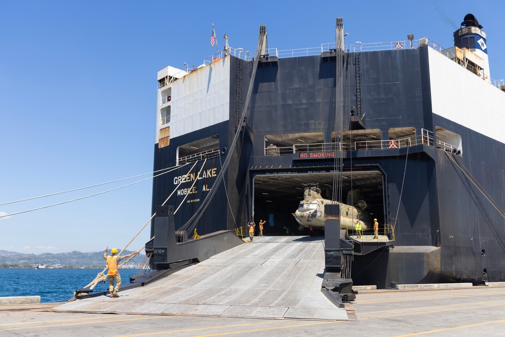 25th ID Soldiers Conduct Port Ops in Support of Salaknib 24