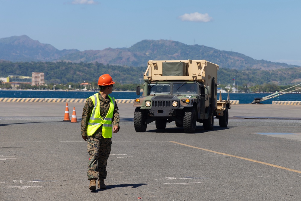 25th ID Soldiers Conduct Port Ops in Support of Salaknib 24