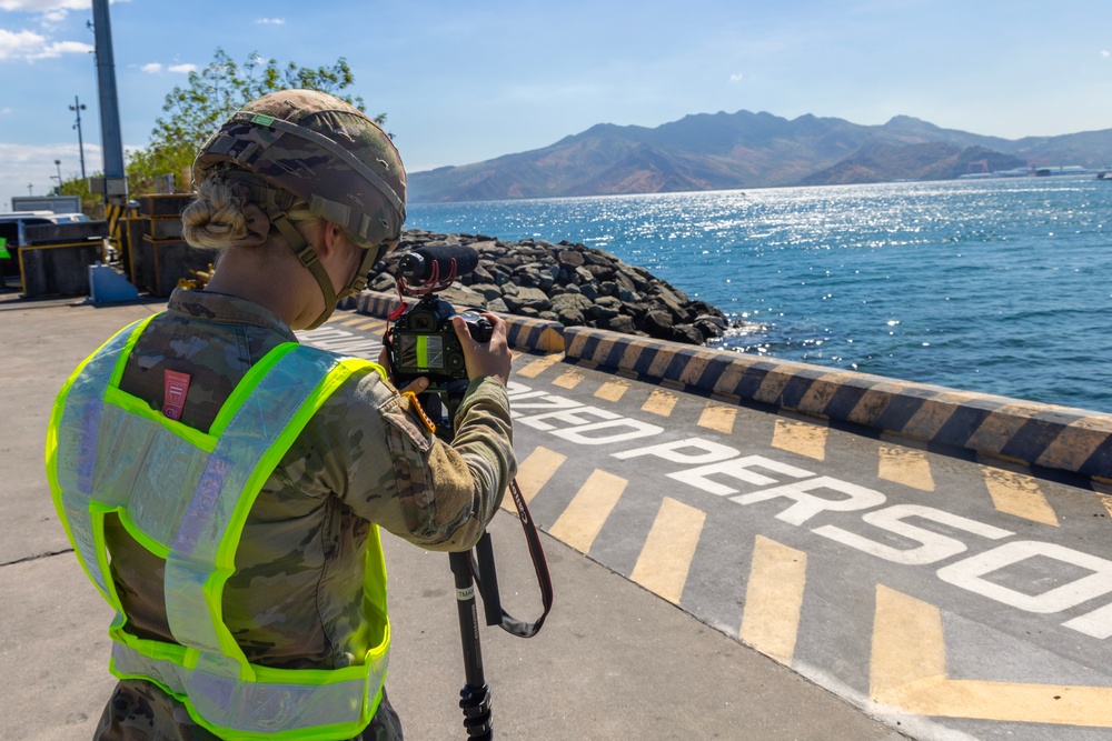 25th ID Soldiers Conduct Port Ops in Support of Salaknib 24